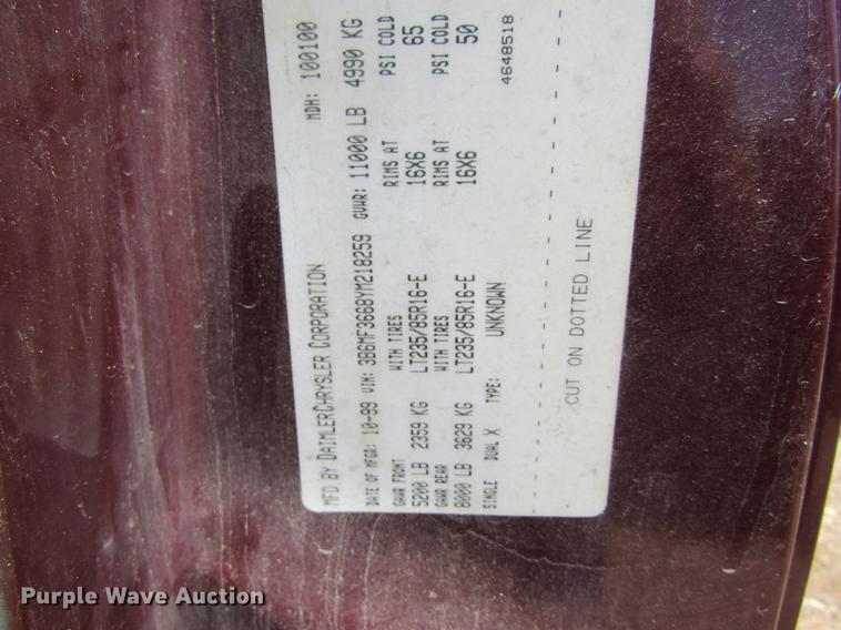 image for item DC4274 2000 Dodge Ram 3500 flatbed pickup truck