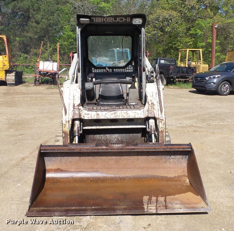 image for item DC5544 2006 Takeuchi TL130 skid steer