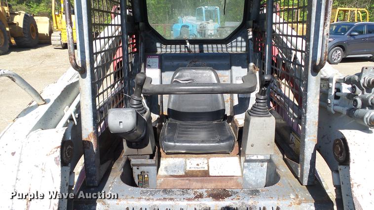 image for item DC5544 2006 Takeuchi TL130 skid steer