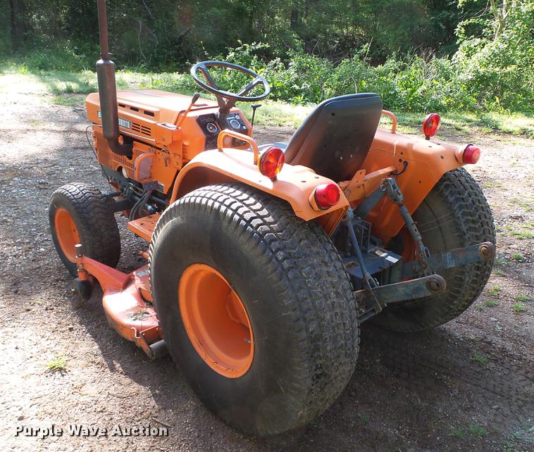 Kubota B8200 tractor in Royal, AR Item DC5546 sold Purple Wave