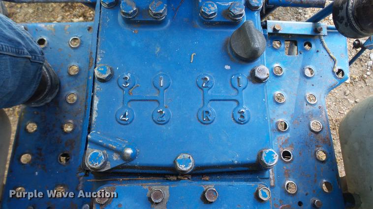 image for item DC5547 Ford 1700 tractor