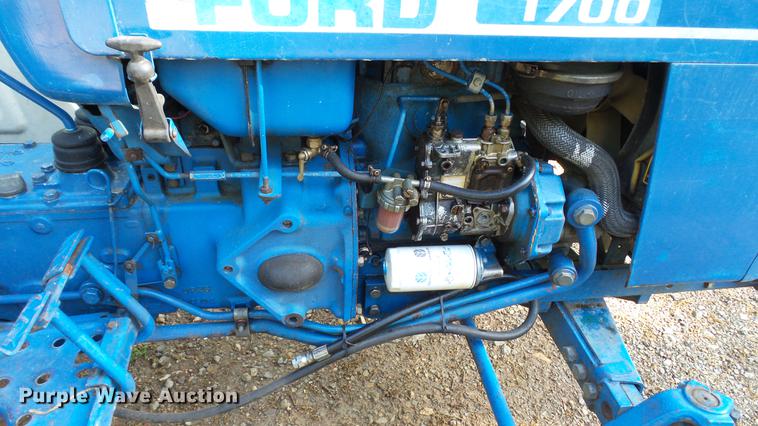 image for item DC5547 Ford 1700 tractor