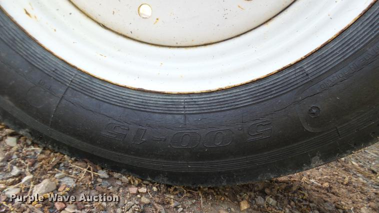 image for item DC5547 Ford 1700 tractor