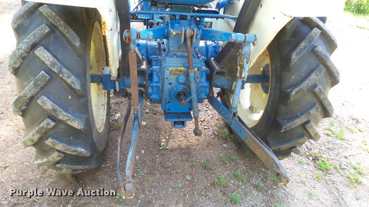 image for item DC5547 Ford 1700 tractor