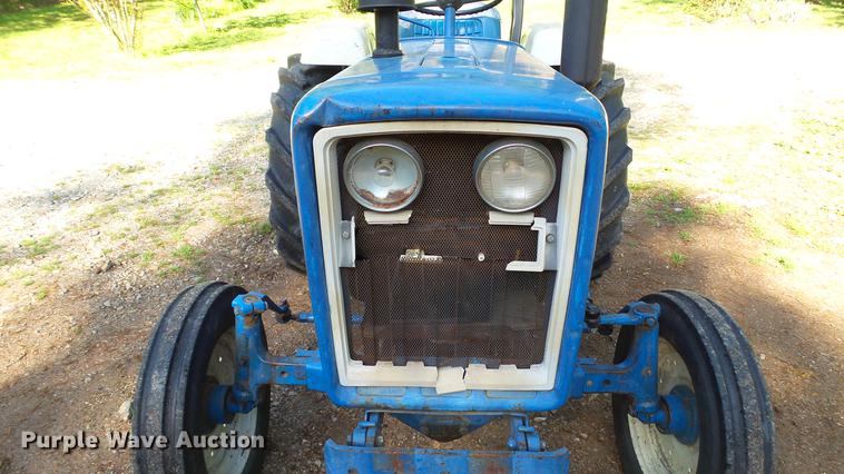 image for item DC5547 Ford 1700 tractor