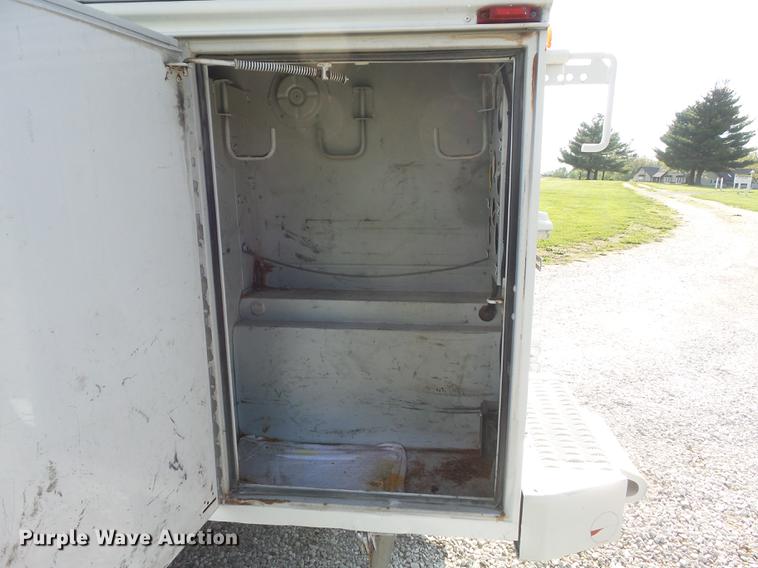 image for item DC7293 2000 Ford F350 Super Duty XL SuperCab utility bed pickup truck