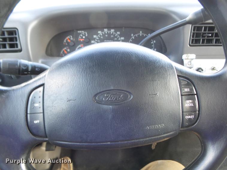 image for item DC7293 2000 Ford F350 Super Duty XL SuperCab utility bed pickup truck