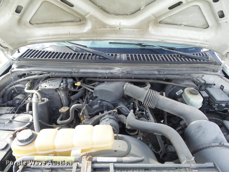 image for item DC7293 2000 Ford F350 Super Duty XL SuperCab utility bed pickup truck