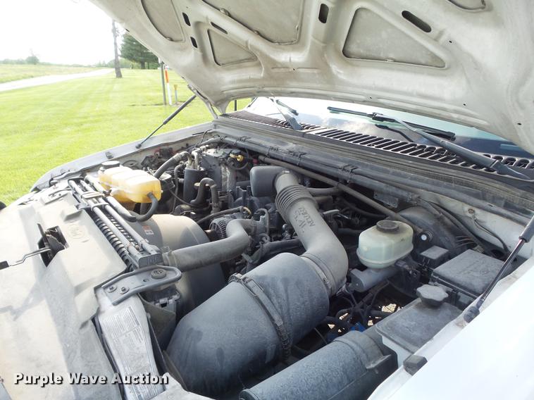 image for item DC7293 2000 Ford F350 Super Duty XL SuperCab utility bed pickup truck