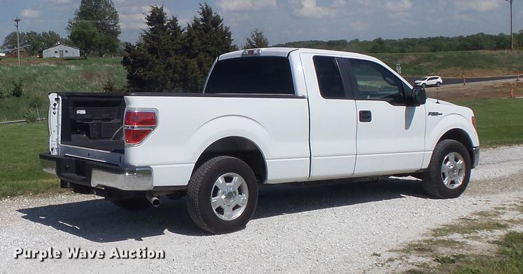 image for item DC7295 2010 Ford F150 XLT SuperCab pickup truck