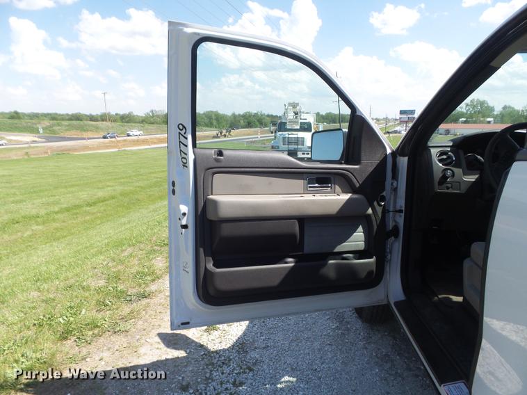 image for item DC7295 2010 Ford F150 XLT SuperCab pickup truck