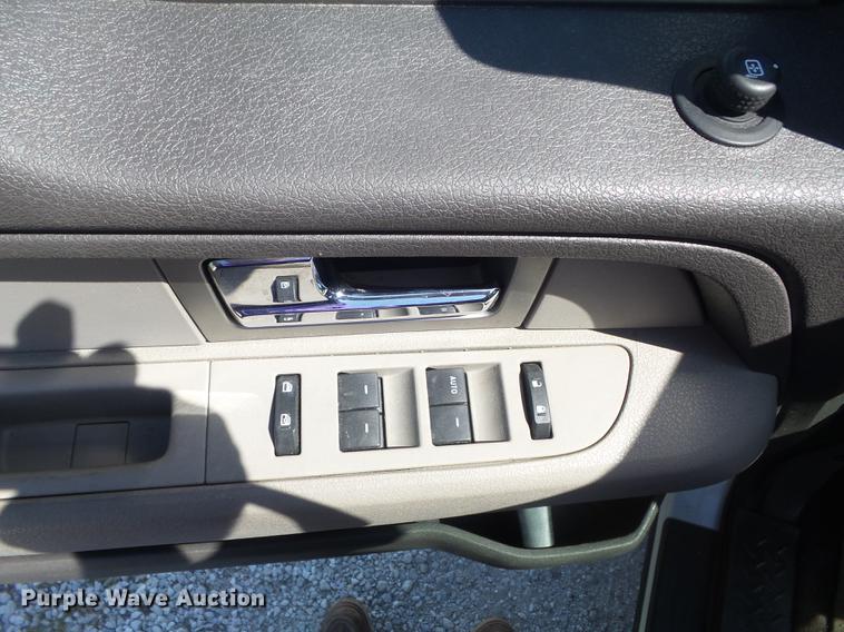 image for item DC7295 2010 Ford F150 XLT SuperCab pickup truck