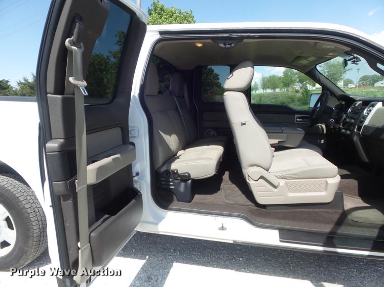 image for item DC7295 2010 Ford F150 XLT SuperCab pickup truck