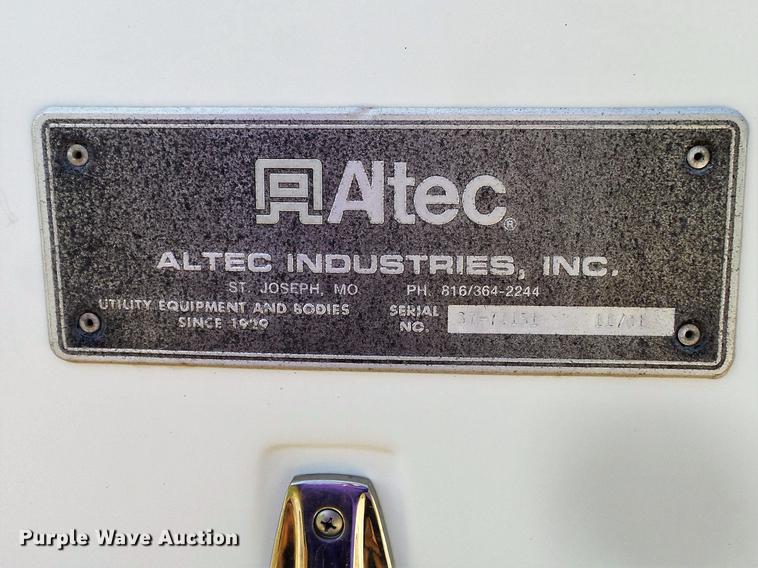 image for item DC7299 2002 Ford F350 Super Duty XL SuperCab utility bed pickup truck