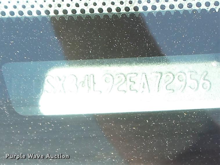 image for item DC7299 2002 Ford F350 Super Duty XL SuperCab utility bed pickup truck