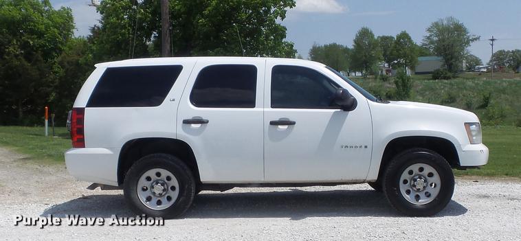 image for item DC7300 2009 Chevrolet Tahoe LS SUV