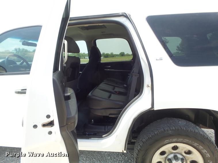 image for item DC7300 2009 Chevrolet Tahoe LS SUV