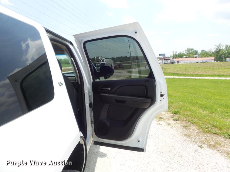 image for item DC7300 2009 Chevrolet Tahoe LS SUV
