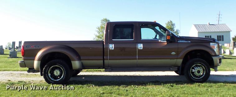 image for item DC7304 2011 Ford F350 Super Duty Lariat King Ranch Crew Cab pickup truck