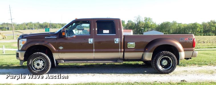 image for item DC7304 2011 Ford F350 Super Duty Lariat King Ranch Crew Cab pickup truck