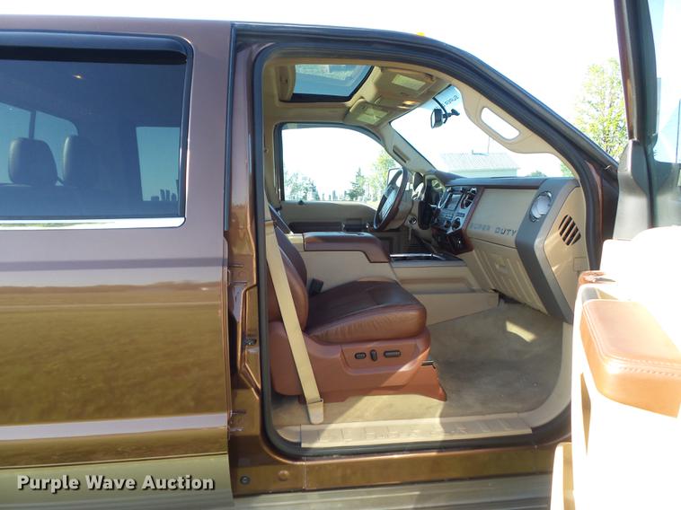image for item DC7304 2011 Ford F350 Super Duty Lariat King Ranch Crew Cab pickup truck
