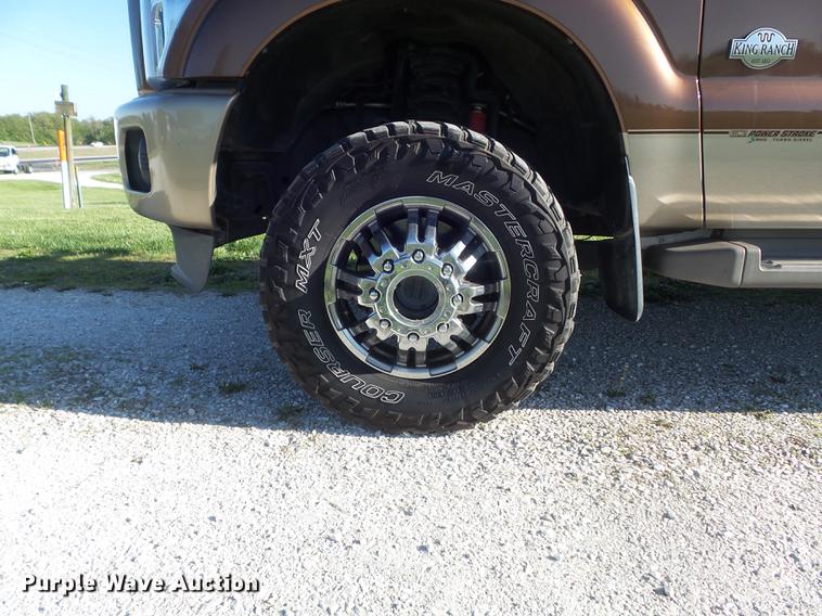 image for item DC7304 2011 Ford F350 Super Duty Lariat King Ranch Crew Cab pickup truck