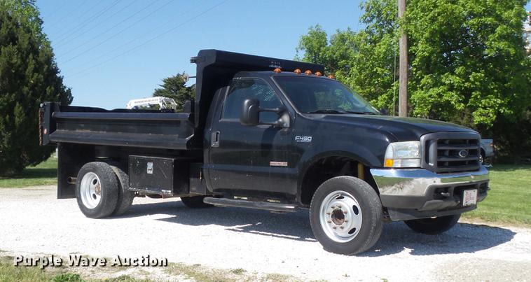 image for item DC7307 2004 Ford F450 Super Duty XL dump truck