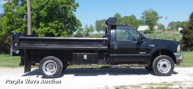 image for item DC7307 2004 Ford F450 Super Duty XL dump truck