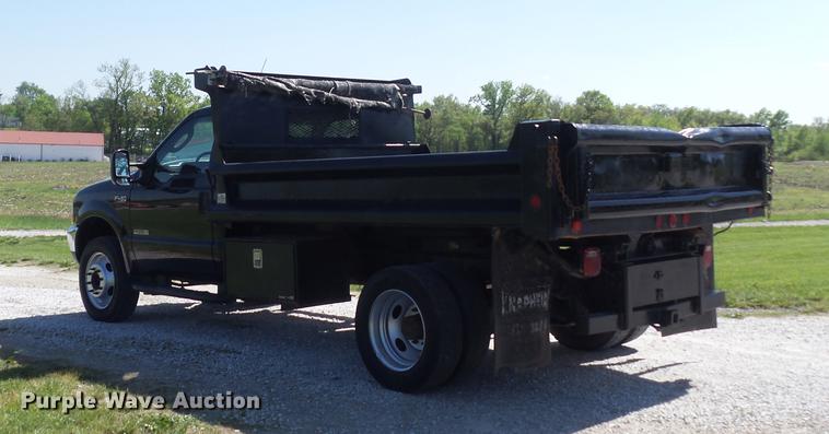 image for item DC7307 2004 Ford F450 Super Duty XL dump truck