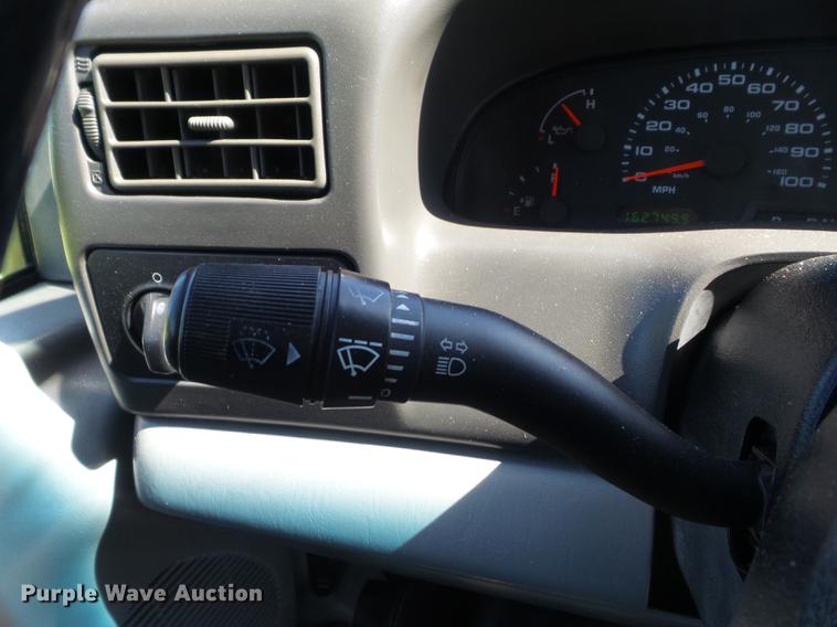 image for item DC7307 2004 Ford F450 Super Duty XL dump truck