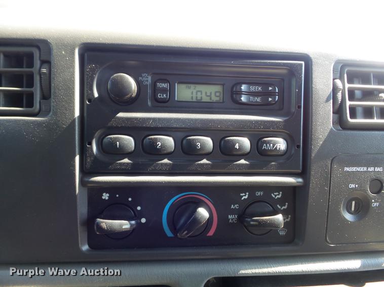 image for item DC7307 2004 Ford F450 Super Duty XL dump truck