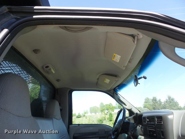 image for item DC7307 2004 Ford F450 Super Duty XL dump truck