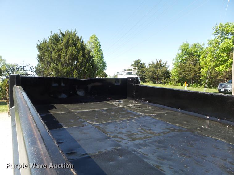 image for item DC7307 2004 Ford F450 Super Duty XL dump truck