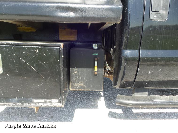 image for item DC7307 2004 Ford F450 Super Duty XL dump truck