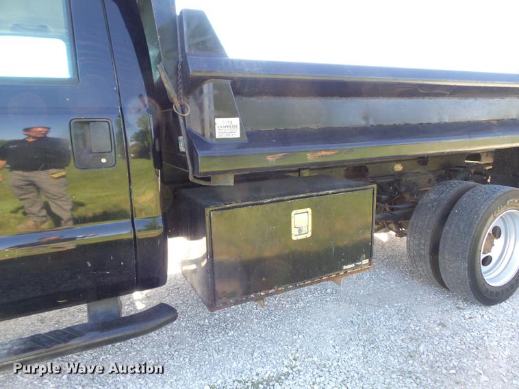 image for item DC7307 2004 Ford F450 Super Duty XL dump truck