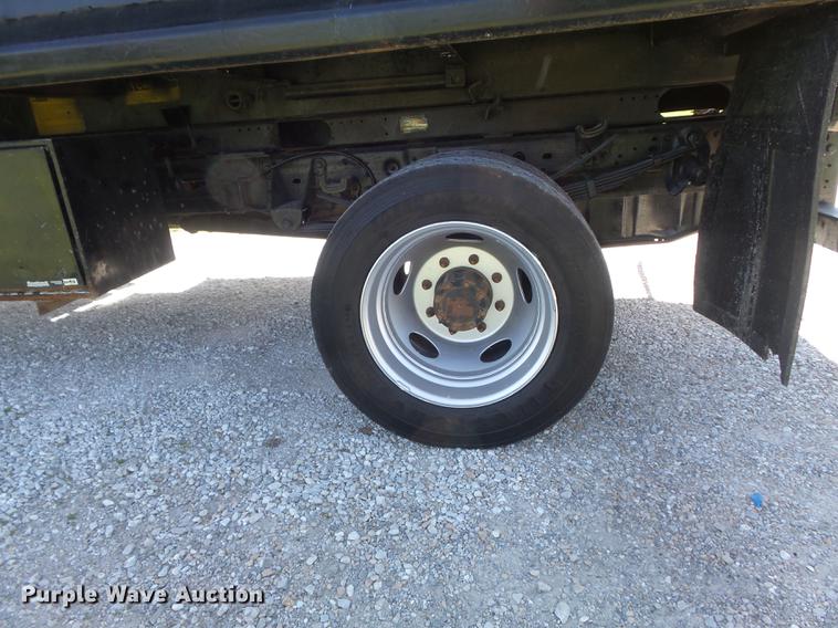image for item DC7307 2004 Ford F450 Super Duty XL dump truck