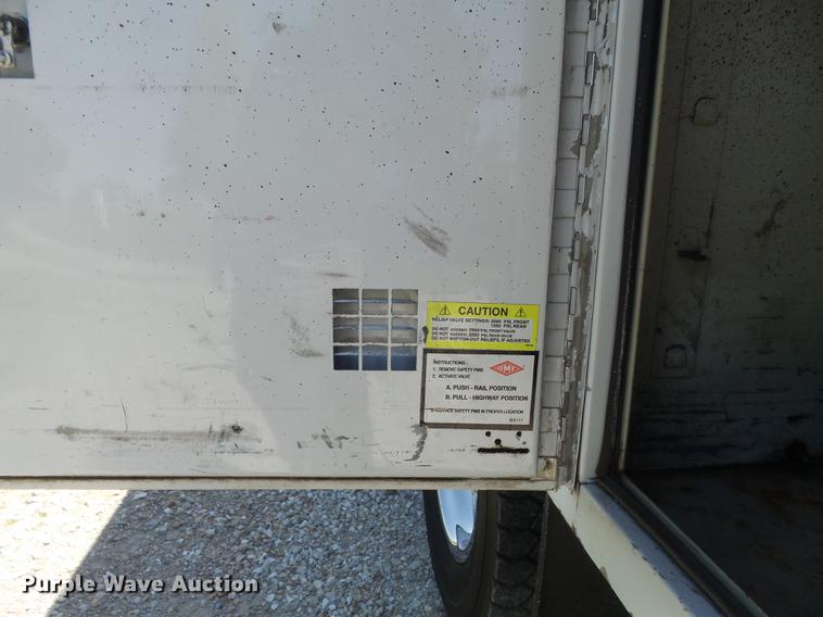 image for item DC7309 2005 Ford F550 Super Duty XL Crew Cab utility truck with crane