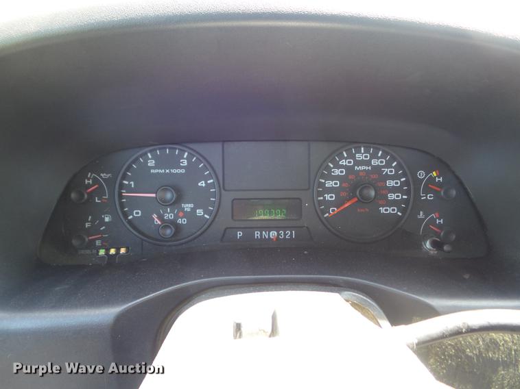 image for item DC7309 2005 Ford F550 Super Duty XL Crew Cab utility truck with crane