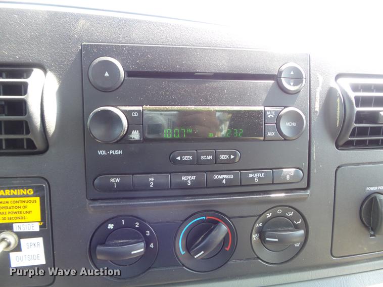 image for item DC7309 2005 Ford F550 Super Duty XL Crew Cab utility truck with crane