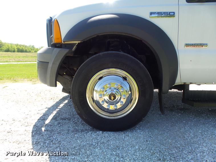image for item DC7309 2005 Ford F550 Super Duty XL Crew Cab utility truck with crane