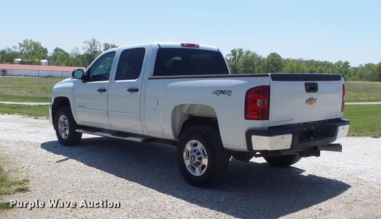 image for item DC7310 2014 Chevrolet Silverado 2500HD LT Crew Cab pickup truck