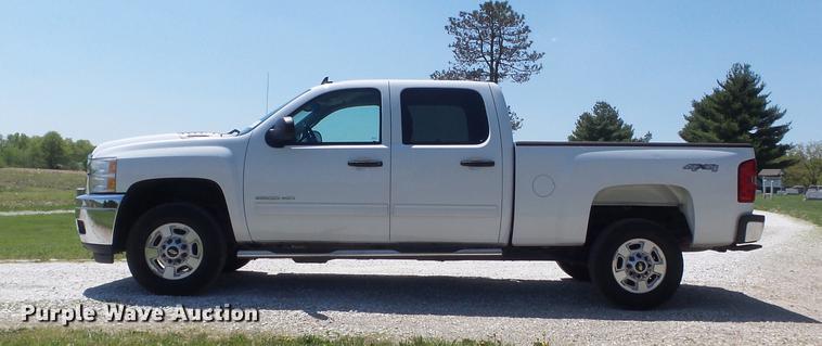 image for item DC7310 2014 Chevrolet Silverado 2500HD LT Crew Cab pickup truck