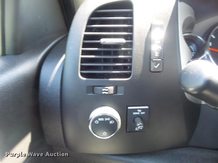 image for item DC7310 2014 Chevrolet Silverado 2500HD LT Crew Cab pickup truck