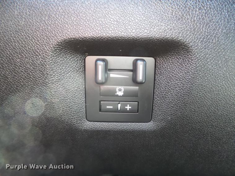 image for item DC7310 2014 Chevrolet Silverado 2500HD LT Crew Cab pickup truck