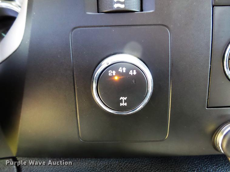 image for item DC7310 2014 Chevrolet Silverado 2500HD LT Crew Cab pickup truck