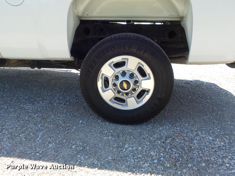 image for item DC7310 2014 Chevrolet Silverado 2500HD LT Crew Cab pickup truck