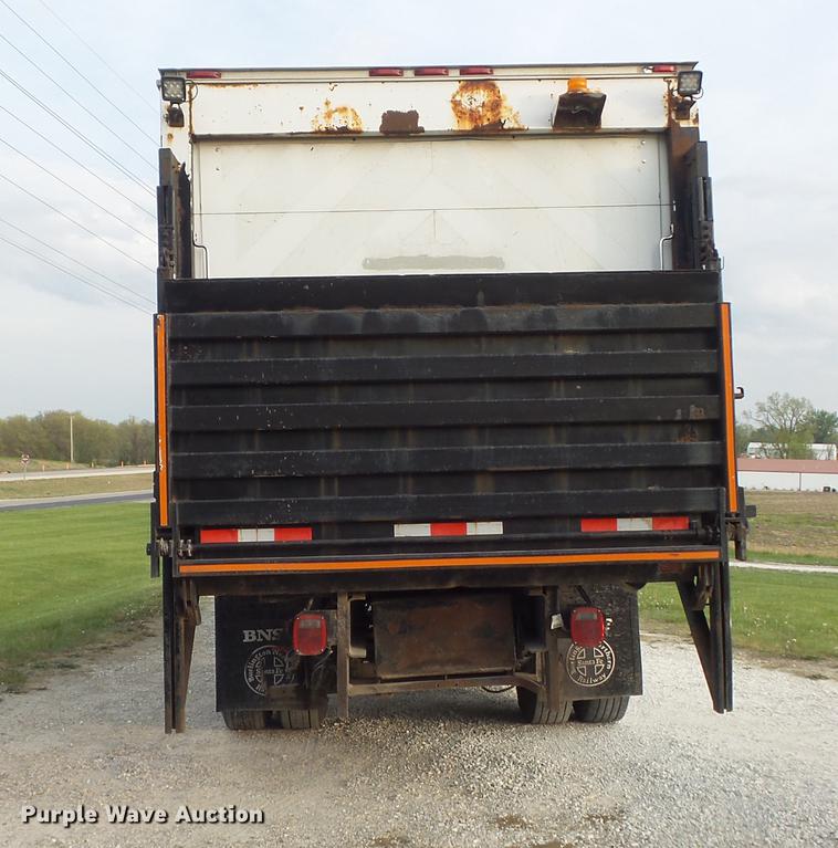 image for item DC7312 1999 Freightliner FL70 Crew Cab box truck