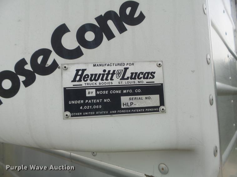 image for item DC7312 1999 Freightliner FL70 Crew Cab box truck