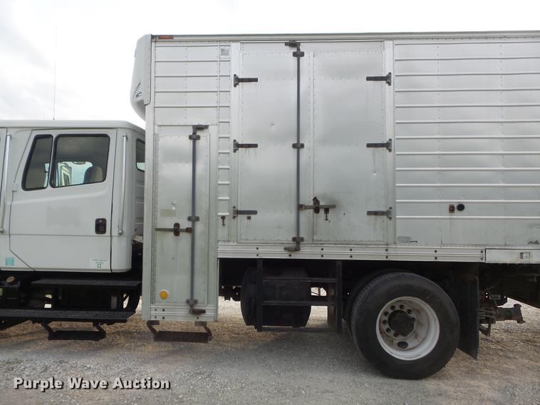 image for item DC7312 1999 Freightliner FL70 Crew Cab box truck
