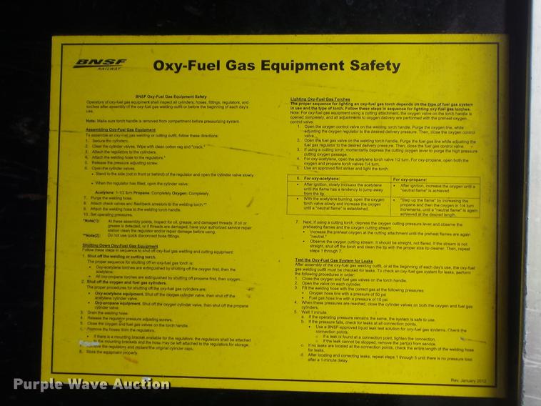 image for item DC7312 1999 Freightliner FL70 Crew Cab box truck